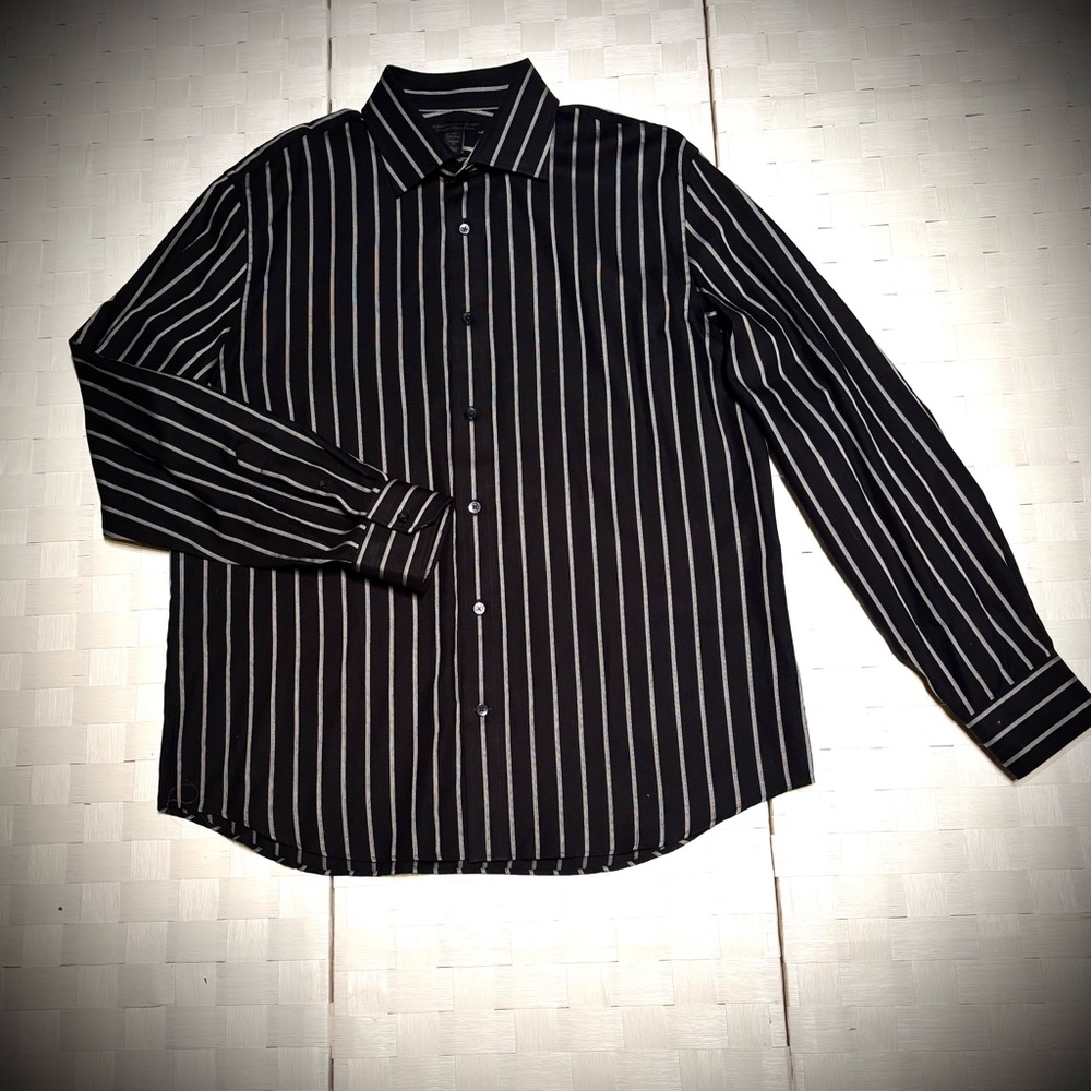 Express Men's Black long Sleeve Dress Shirt with White Stripes. Size XL